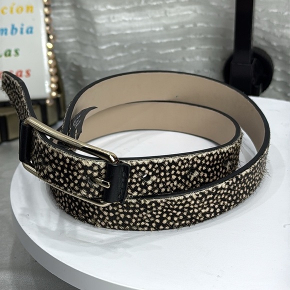 (H) Cole Haan Women's Dyed Brazilian Cowhide Belt
Size XS, Slim, Brown and White - Picture 2 of 13